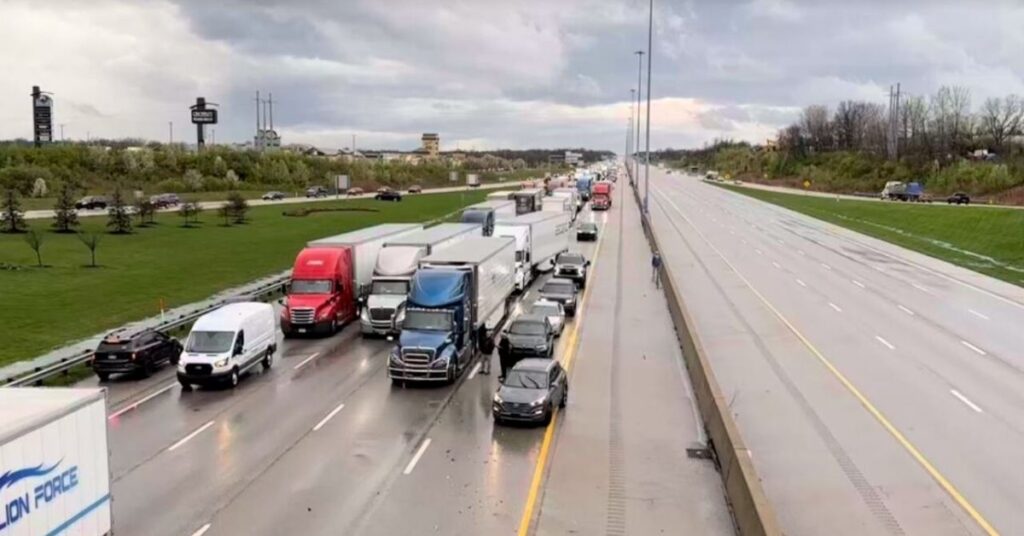 I-75-Power-Line-Shutdown..