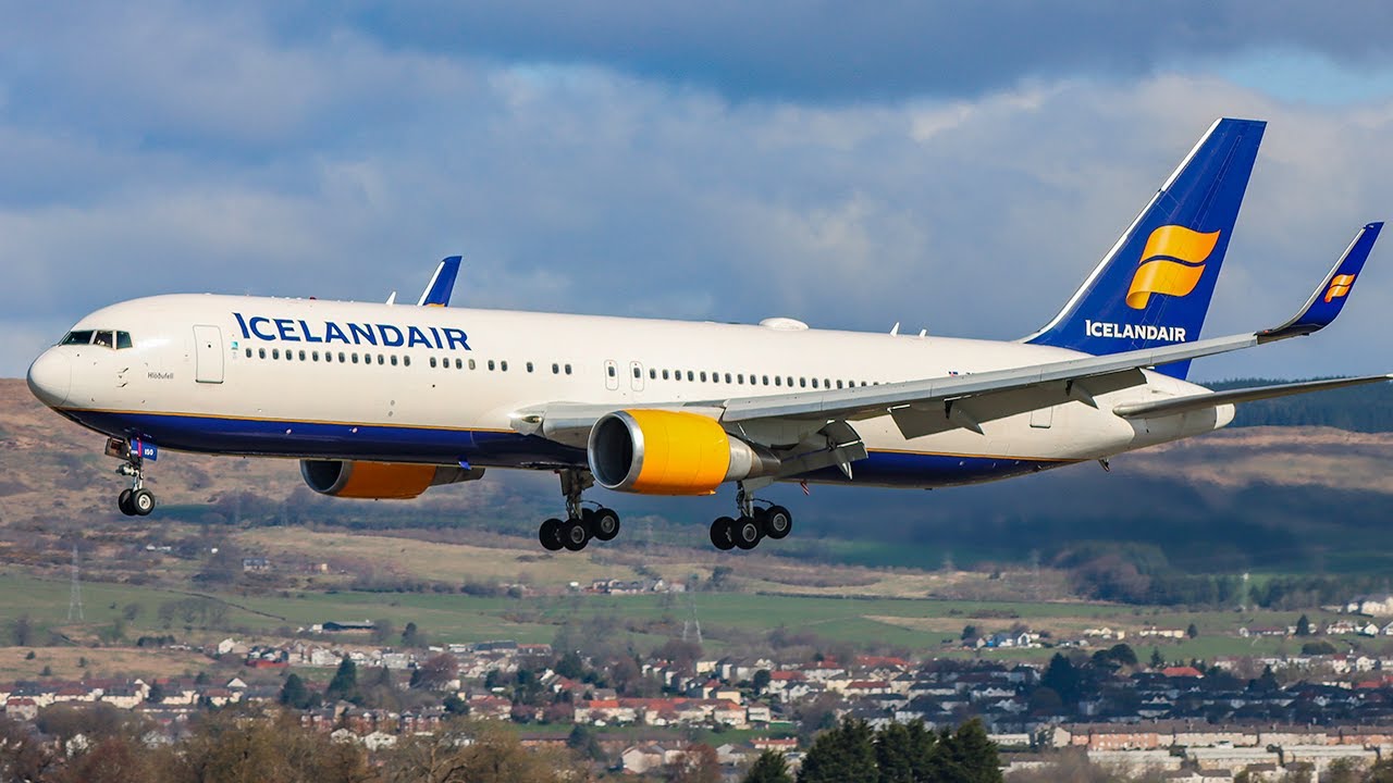 Icelandair Emergency Landing Manchester: